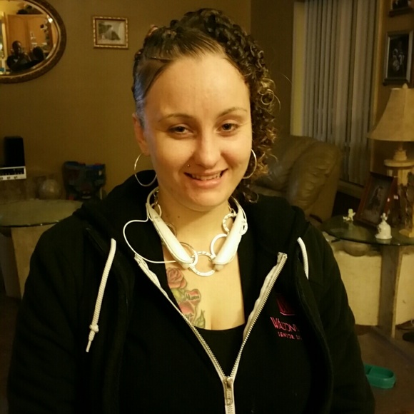 Profile Picture of Brandy James (@bnjames) on Poshmark