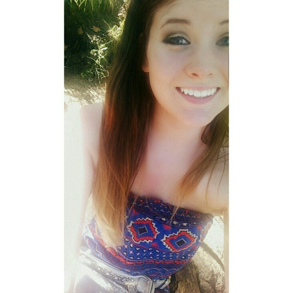 Profile Picture of Jessica Storkamp (@jessicalee531) on Poshmark