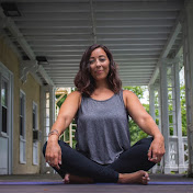 Profile Picture of Lara Ramey (@shinewithlara) on Youtube