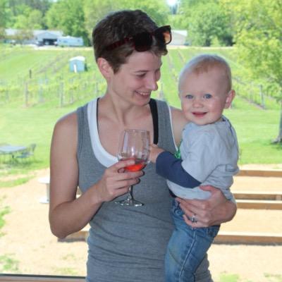 Profile Picture of Laura Riesgraf (@laurariesgraf) on Twitter