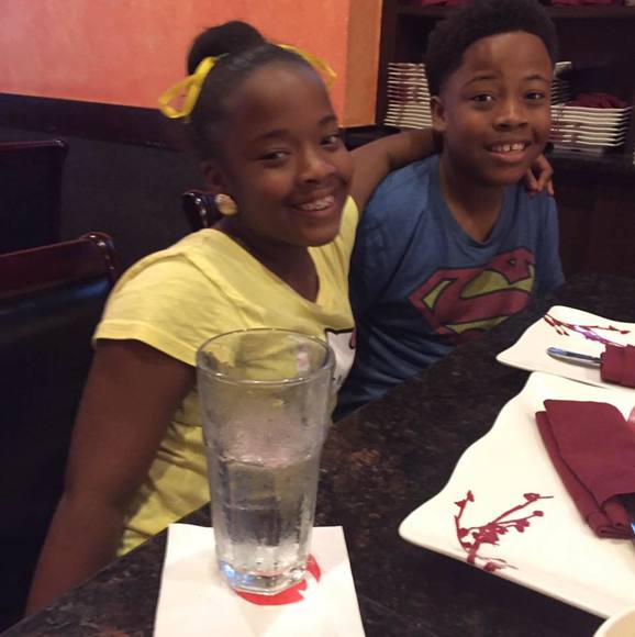 Andrea Andrea - Poshmark Profile Picture of Andrea Andrea (@kiarahkianah) on Poshmark