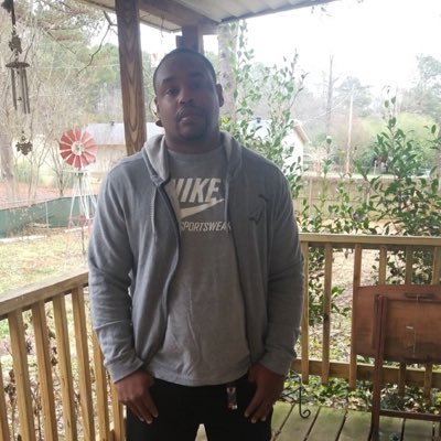 Profile Picture of Michael Gilmore Jr (@YoungKingboi) on Twitter