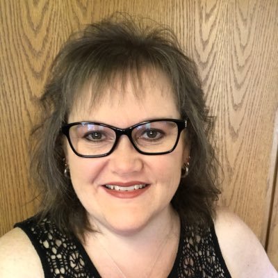 Profile Picture of Lorraine Potts (@lkjlpotts) on Twitter