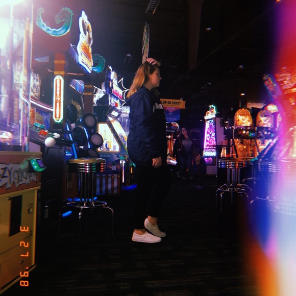 Profile Picture of Hannah Guthridge (@hannahguthridge) on Poshmark