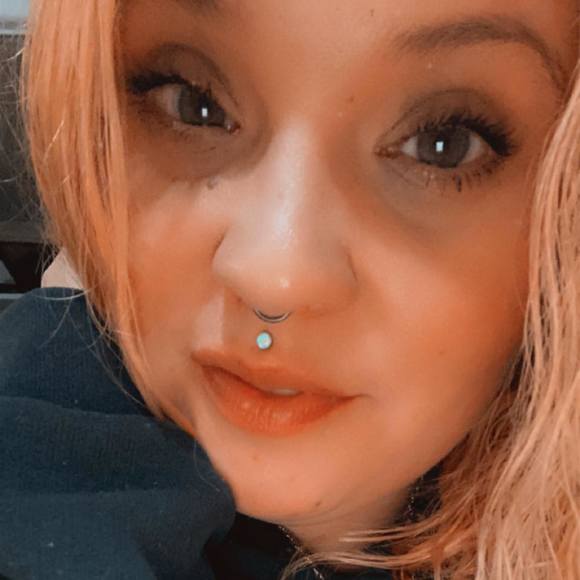 Profile Picture of Amanda Colby (@amandacolby24) on Poshmark