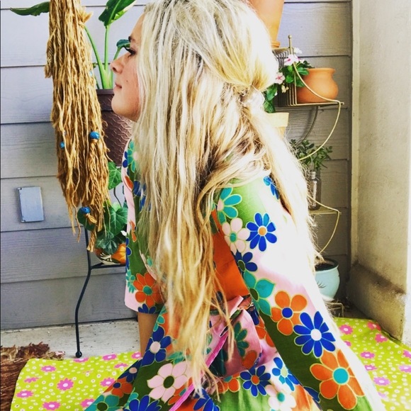 Profile Picture of Alohajunk @alohajunk (@alohajunk) on Poshmark