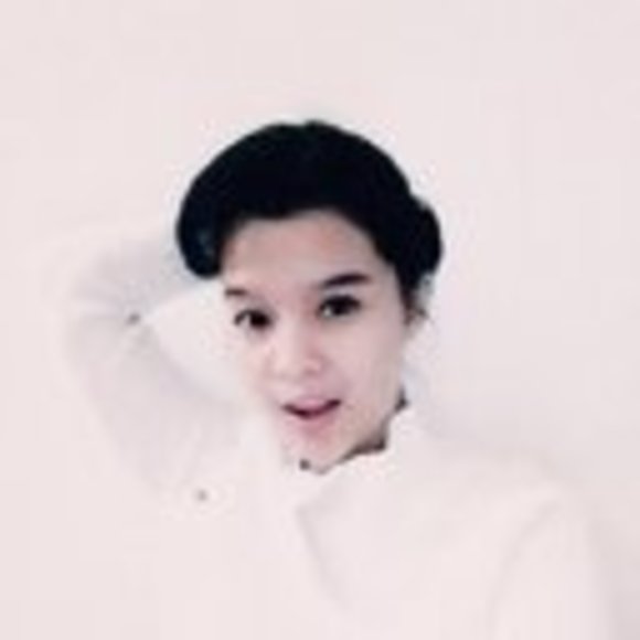 Profile Picture of Edith Stevens (@edithstevens549) on Poshmark