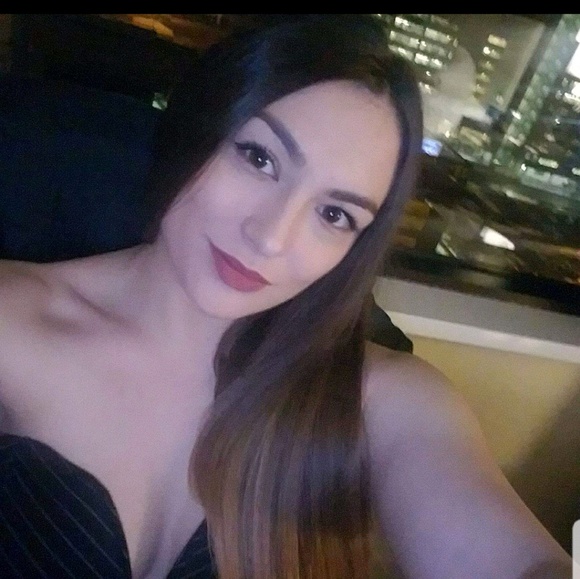 Vanja S - Poshmark Profile Picture of Vanja S (@vanjas92) on Poshmark