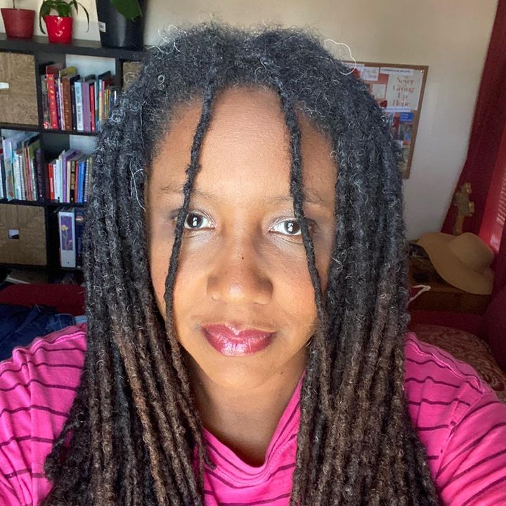 Profile Picture of Jennifer Holloway (@@jenngolly) on Tiktok