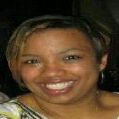 Profile Picture of Tamara Sinclair (@Rlntlss22) on Twitter