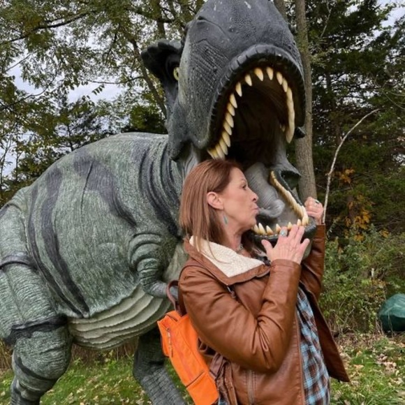 Profile Picture of Dorla Yuroshek (@dorlayuroshek) on Poshmark