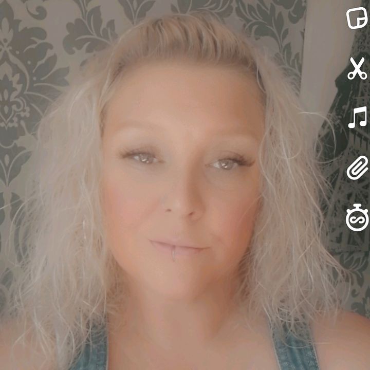 Profile Picture of Donna Carvell (@donnacarvell) on Tiktok