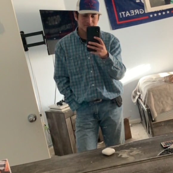 Profile Picture of Antonio Gonzalez (@antoniog0205) on Poshmark