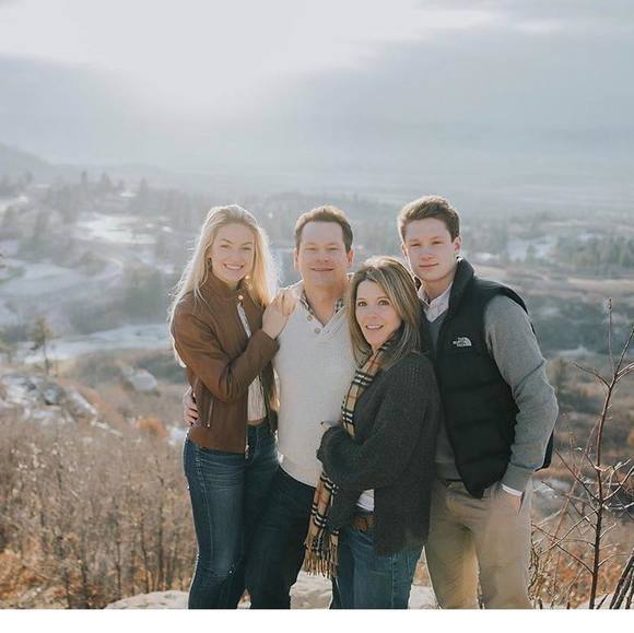 Profile Picture of Jennifer Bonder gielow (@jenigielow) on Poshmark