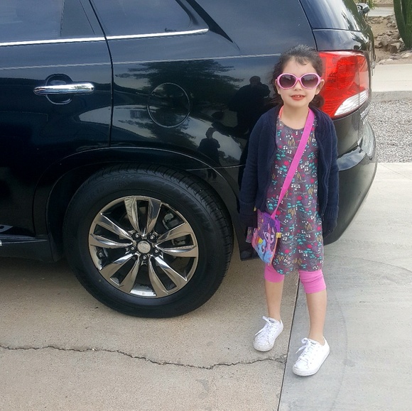 Profile Picture of Erika Carrasco (@ebcmjn94) on Poshmark