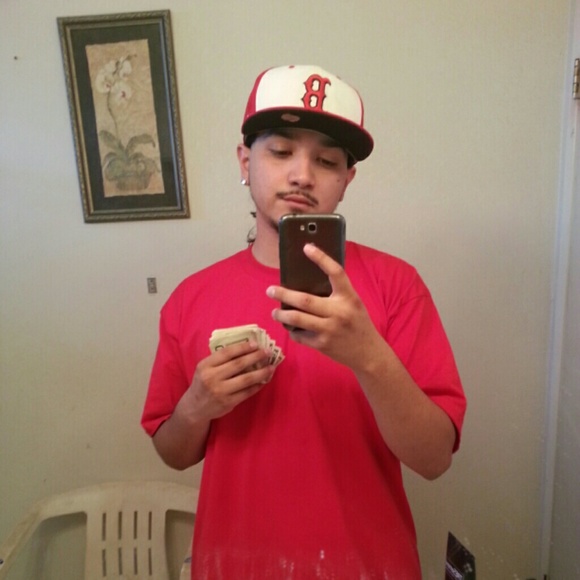 Profile Picture of Andrew Ocampo (@drewboy) on Poshmark