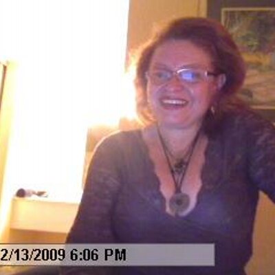 Profile Picture of Amelia C. Felix (@Amelchristie) on Twitter