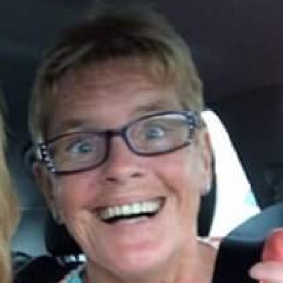 Profile Picture of Donna Getchell (@donnagetchell) on Poshmark