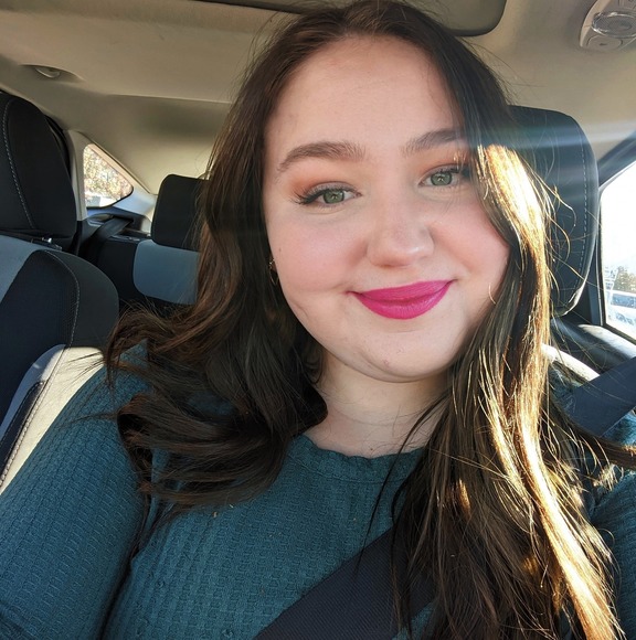 Profile Picture of Jadyn Mccleery (@jadynmccleery) on Poshmark