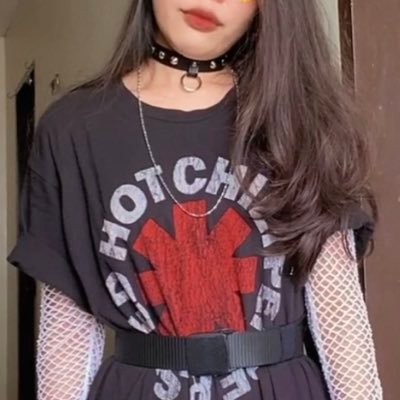 Profile Picture of 𝚐𝚠𝚎𝚗 (@crystalhe4d) on Twitter