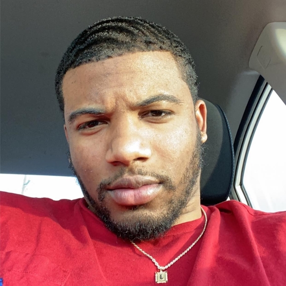 Profile Picture of Japhia Hudson (@japh123) on Poshmark