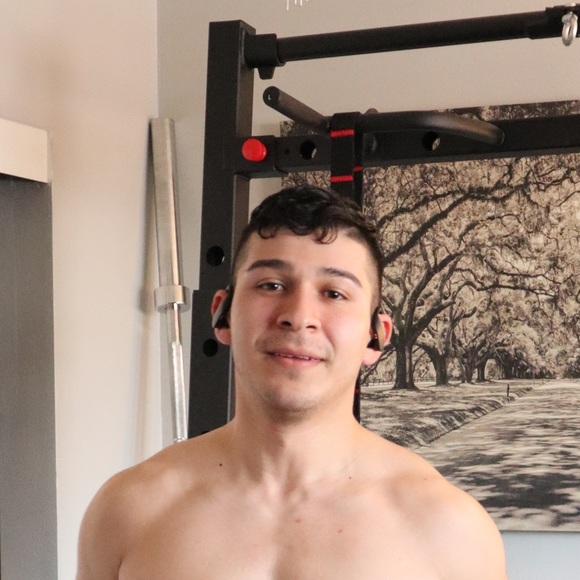 Profile Picture of Isaac Santana (@isaacsantana832) on Poshmark