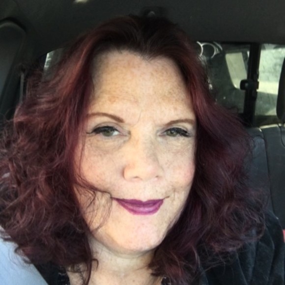 Profile Picture of Lorraine Olson (@discountmyduds) on Poshmark
