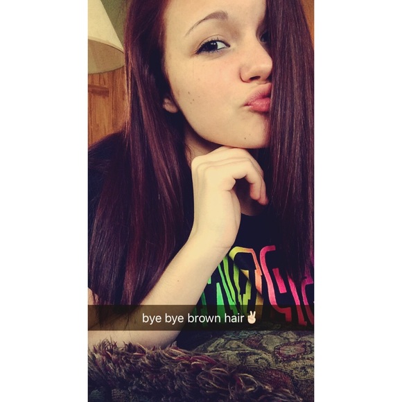 Profile Picture of Ali Emkow (@aliemkow13) on Poshmark