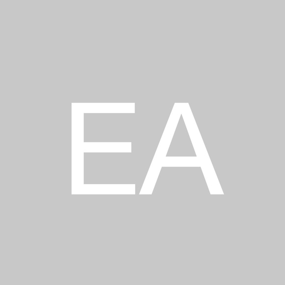 Profile Picture of Ezio Auditore (@ezio_auditore) on Poshmark