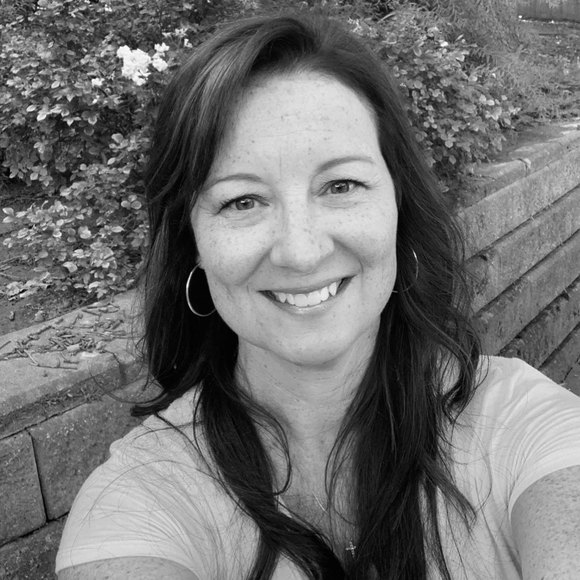 Profile Picture of Allyson Patrick (@allyson_patrick) on Poshmark