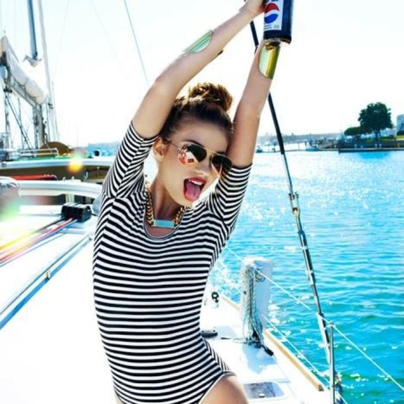 Profile Picture of Jana Nickson (@l6o5w5zy5fn) on Poshmark