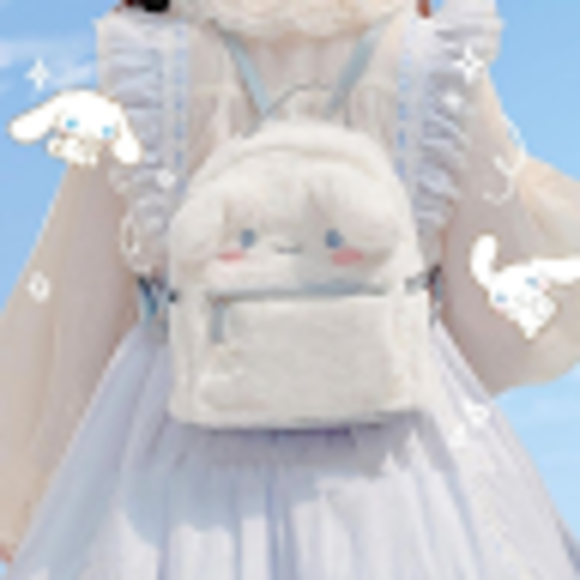 Profile Picture of Taniya Coaker (@n31l10z) on Poshmark