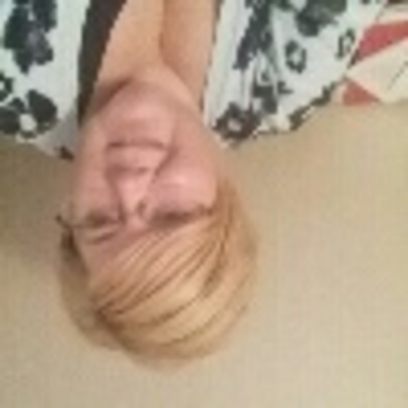 Profile Picture of Kimberly Beech (@texasrose65) on Poshmark