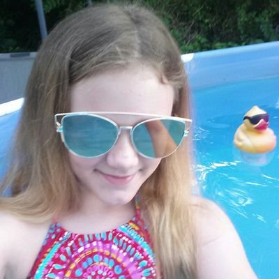 Profile Picture of Ariel Neale (@Ariel_hansen113) on Twitter