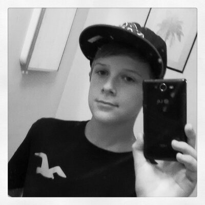 Profile Picture of Zach Chaffin (@z_chaffin9) on Twitter