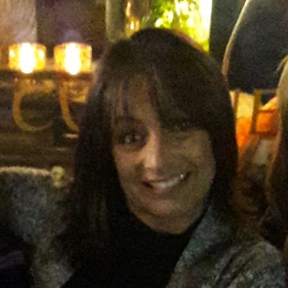 Profile Picture of Christine Kopliner (@christinek35) on Poshmark