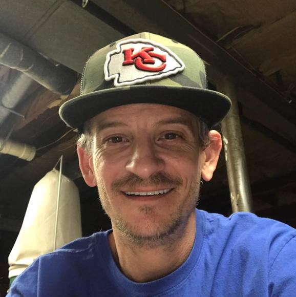 Profile Picture of Matt Young (@myoung79) on Poshmark