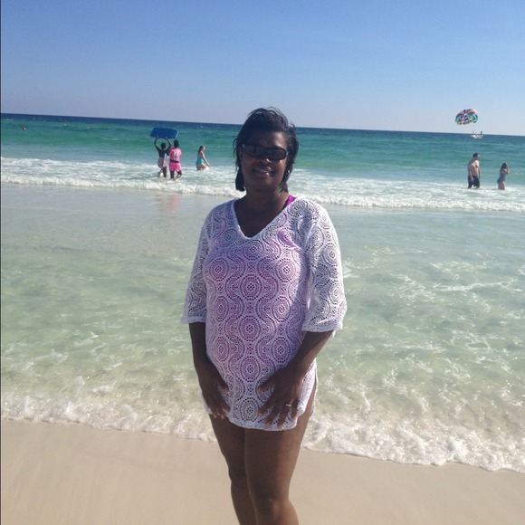 Profile Picture of Tonya Copeland (@tcopeland69) on Poshmark