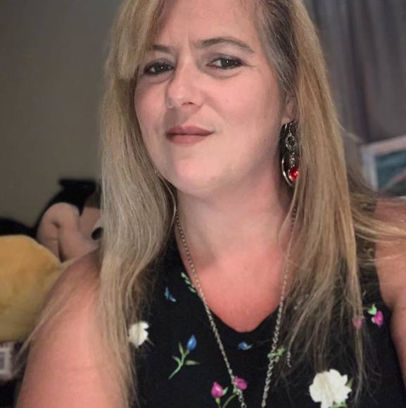 Profile Picture of Dawn Gregory-bott (@dawn_wayne222) on Poshmark