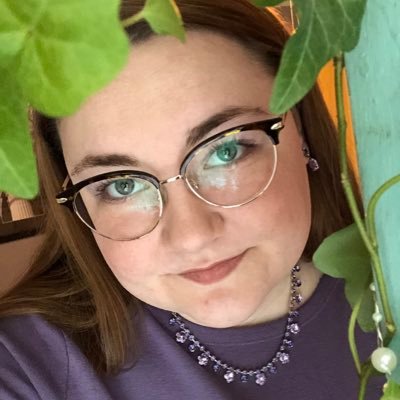 Profile Photo of Kelly Roth  💜 (@kellymroth) on Twitter