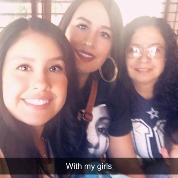 Profile Picture of Sandy n joel Sturgeon (@ssturgeon) on Poshmark