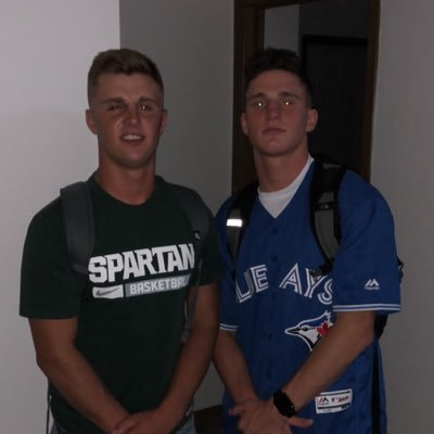 Profile Picture of Dusty (@FooFoo_Stewart) on Twitter