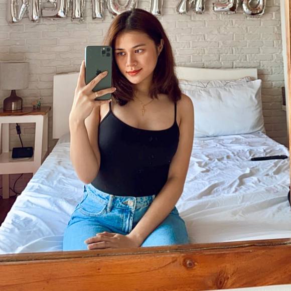 Profile Picture of Jaimie anne De dios (@jaimieannedd) on Poshmark