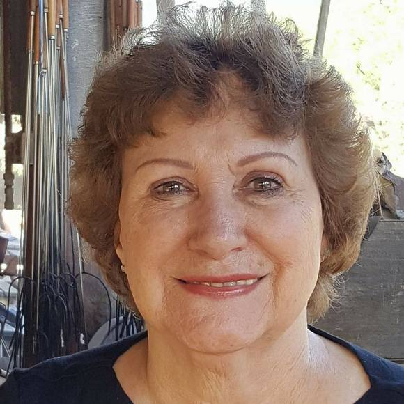 Profile Picture of Shirley Swanson (@ls3200) on Poshmark