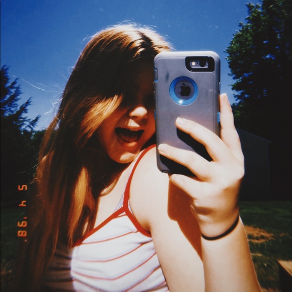 Profile Picture of Delaney Mitchell (@laney_mitchell) on Poshmark