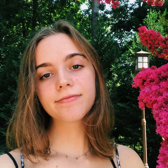 Profile Picture of Dorothea Wotton (@dorothea1004) on Poshmark