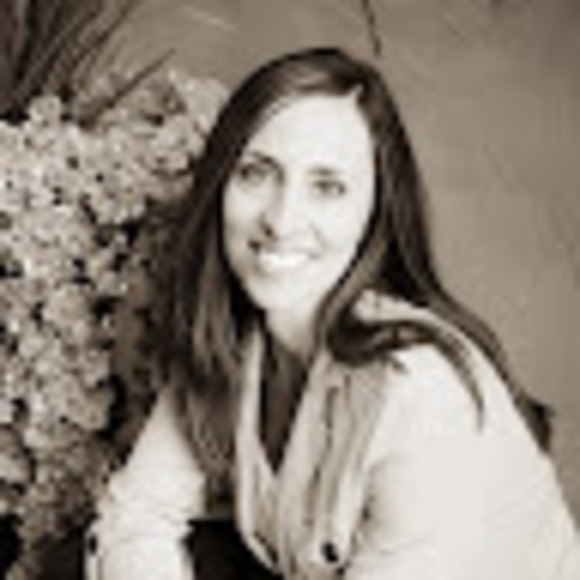 Profile Picture of Catrina Arcularius, lo (@catrinamariawed) on Poshmark
