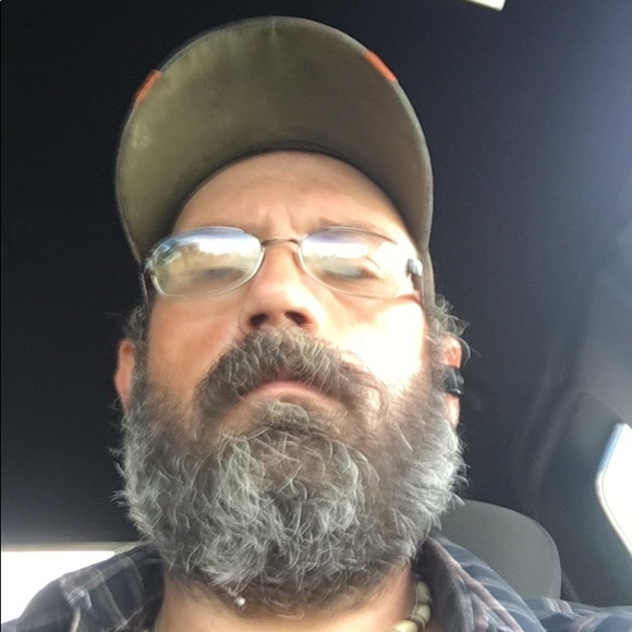 Profile Picture of Kevin Mcwhorter (@kevinmcwhorter) on Poshmark