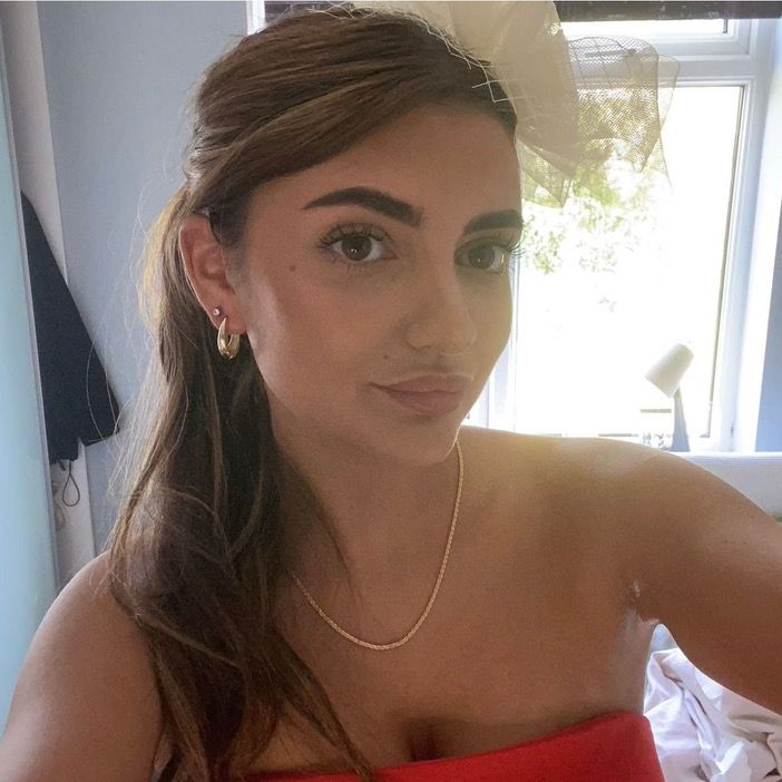 Profile Picture of liv ;))))))) (@@oliviablock1408) on Tiktok