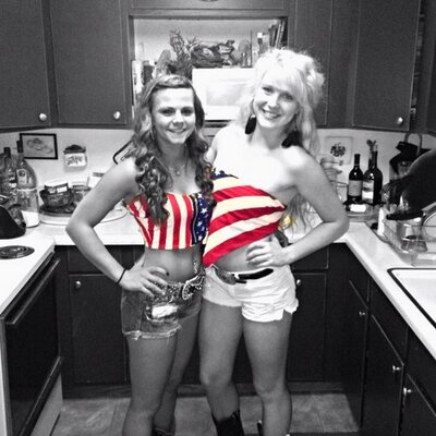 Profile Picture of Kylie LaRue Holliday (@kylielarue) on Twitter